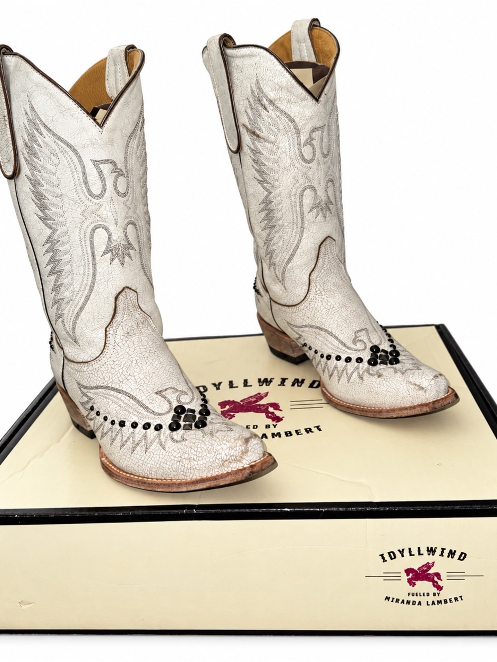 Idyllwind White Studded Western Booties with Embroidered Wing Motif